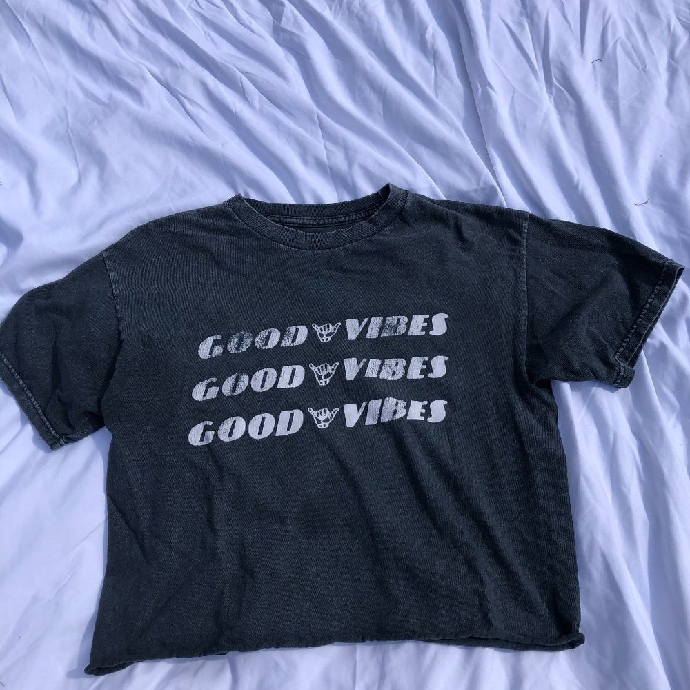 Black Distressed Good Vibes Cropped T-Shirt